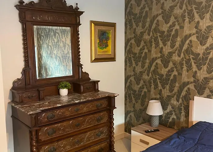 Conte Di Cavour Feriehus